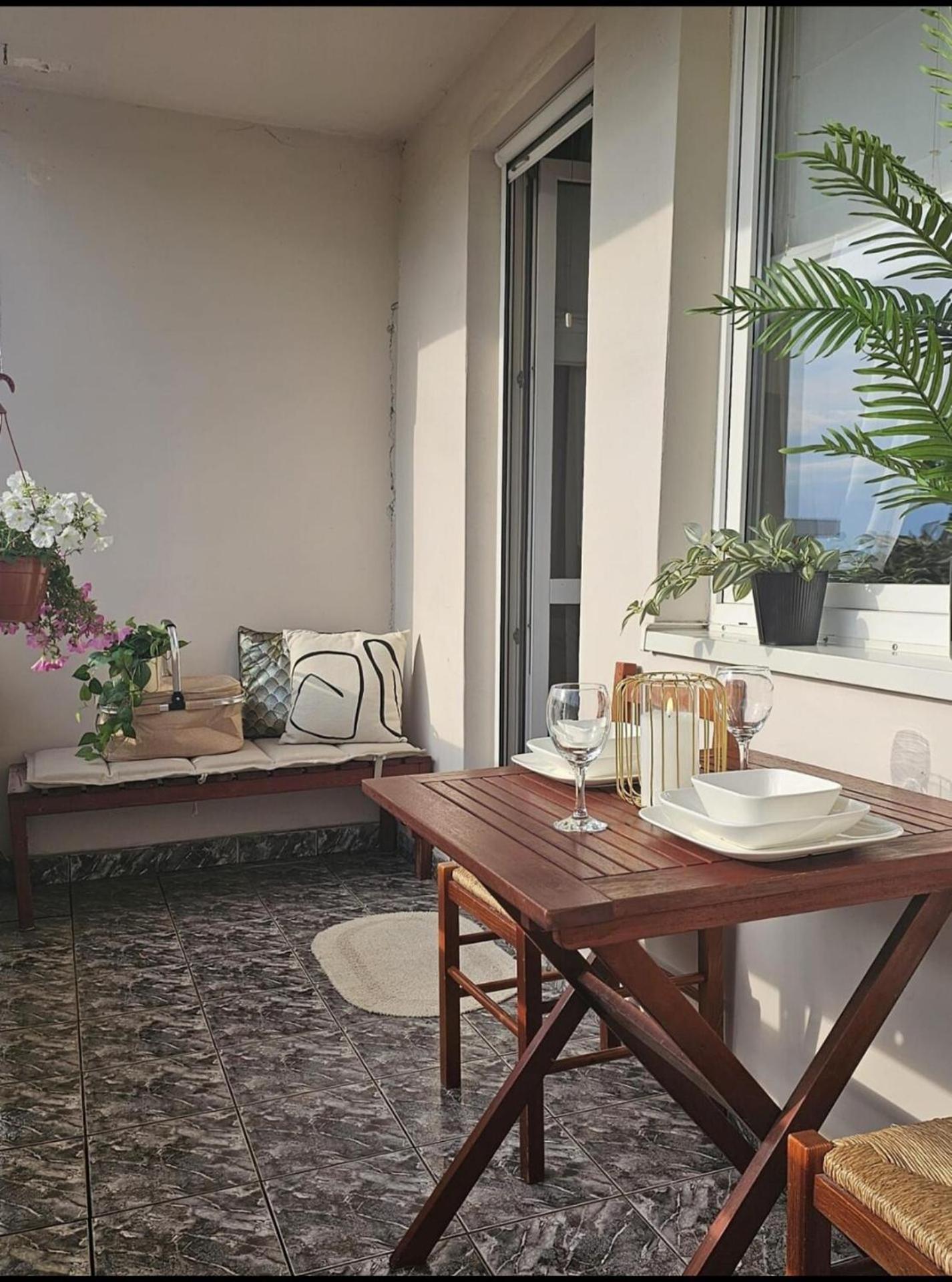 Apartment In Zyrardow 10Min To Suntago Zewnętrze zdjęcie